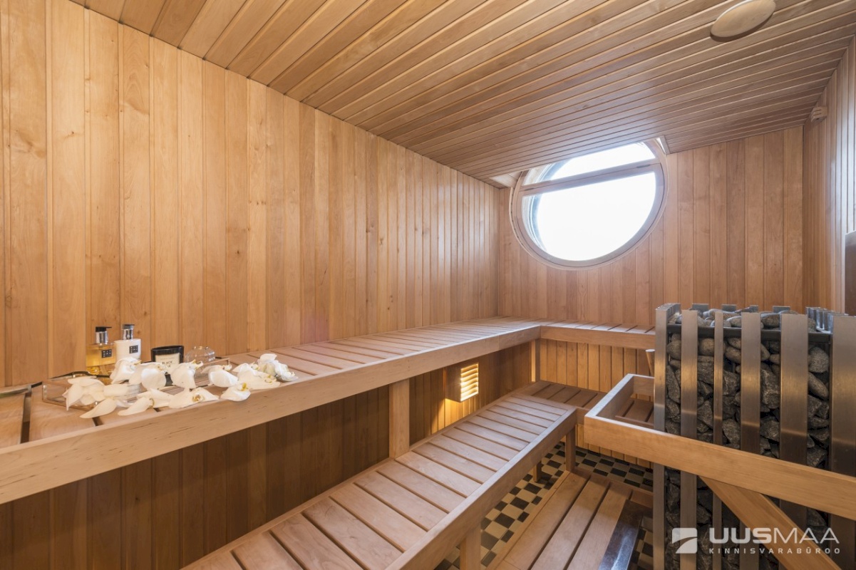 Tallinn, Lasnamäe linnaosa, Mustakivi, Mustakivi tee 25