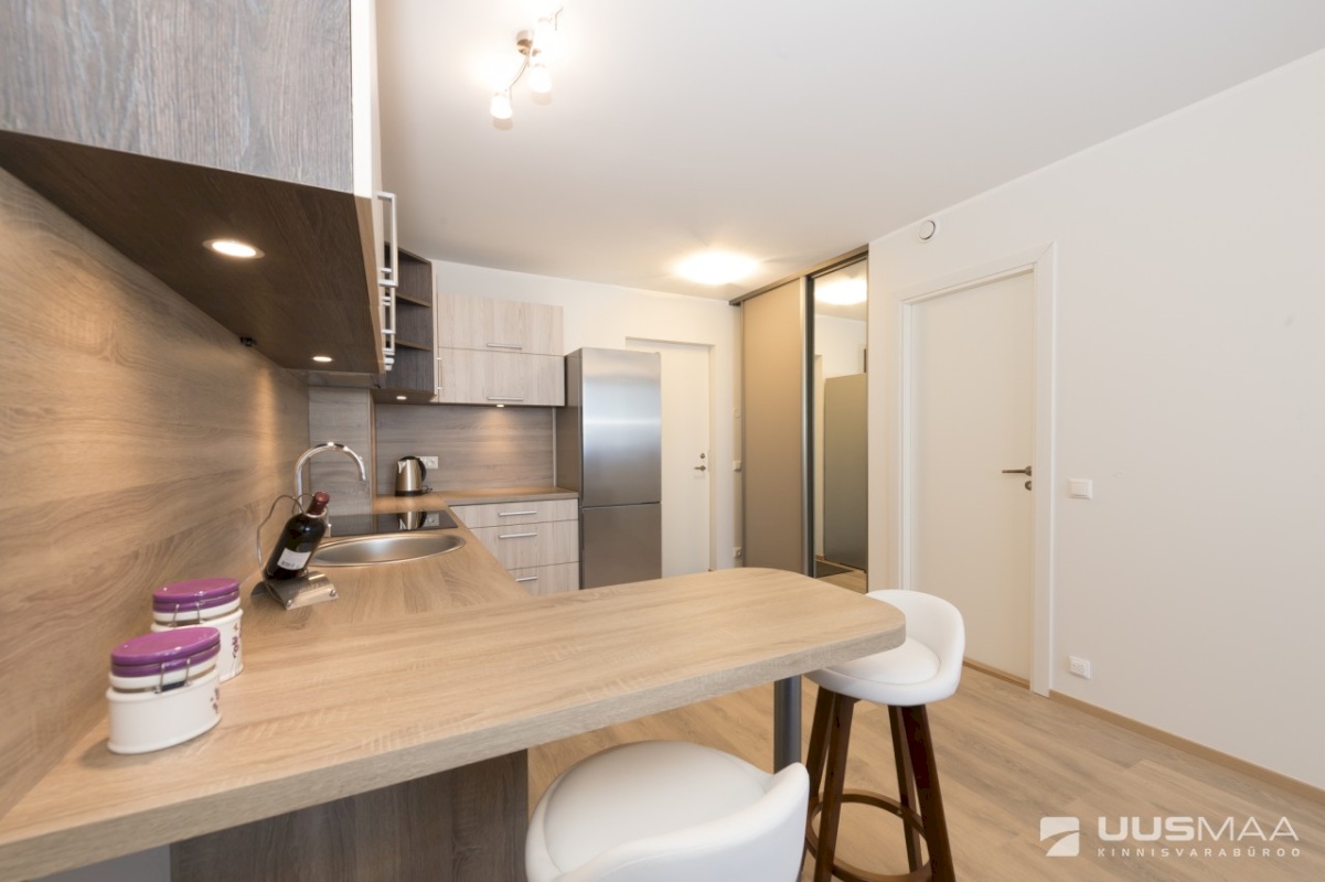 Tallinn, Lasnamäe linnaosa, Mustakivi, Mustakivi tee 25