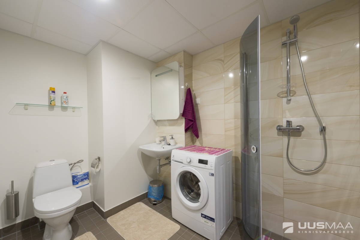 Tallinn, Lasnamäe linnaosa, Mustakivi, Mustakivi tee 25