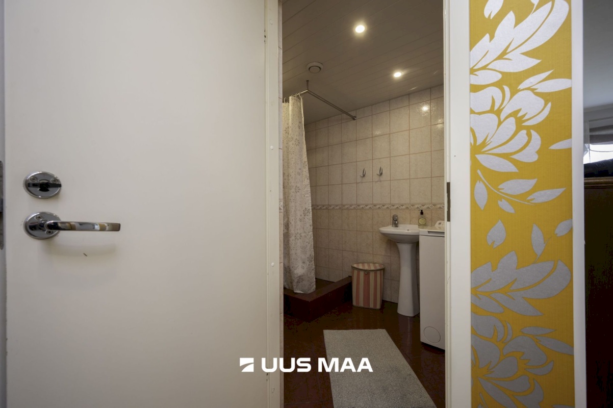 Tallinn, Mustamäe linnaosa, Kadaka, Kadaka tee 163