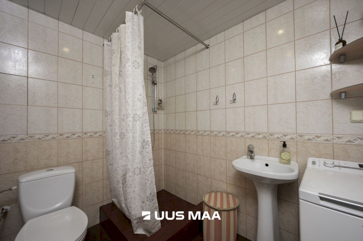 Tallinn, Mustamäe linnaosa, Kadaka, Kadaka tee 163