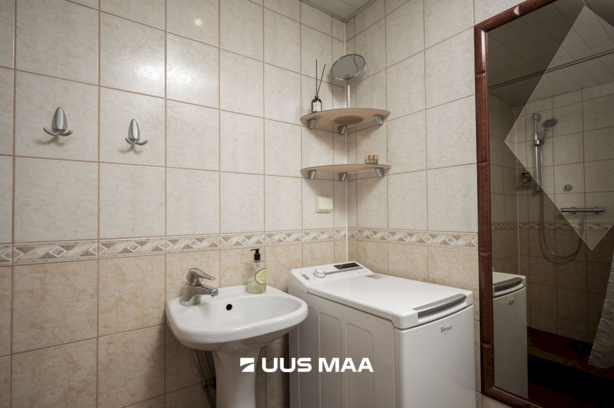 Tallinn, Mustamäe linnaosa, Kadaka, Kadaka tee 163