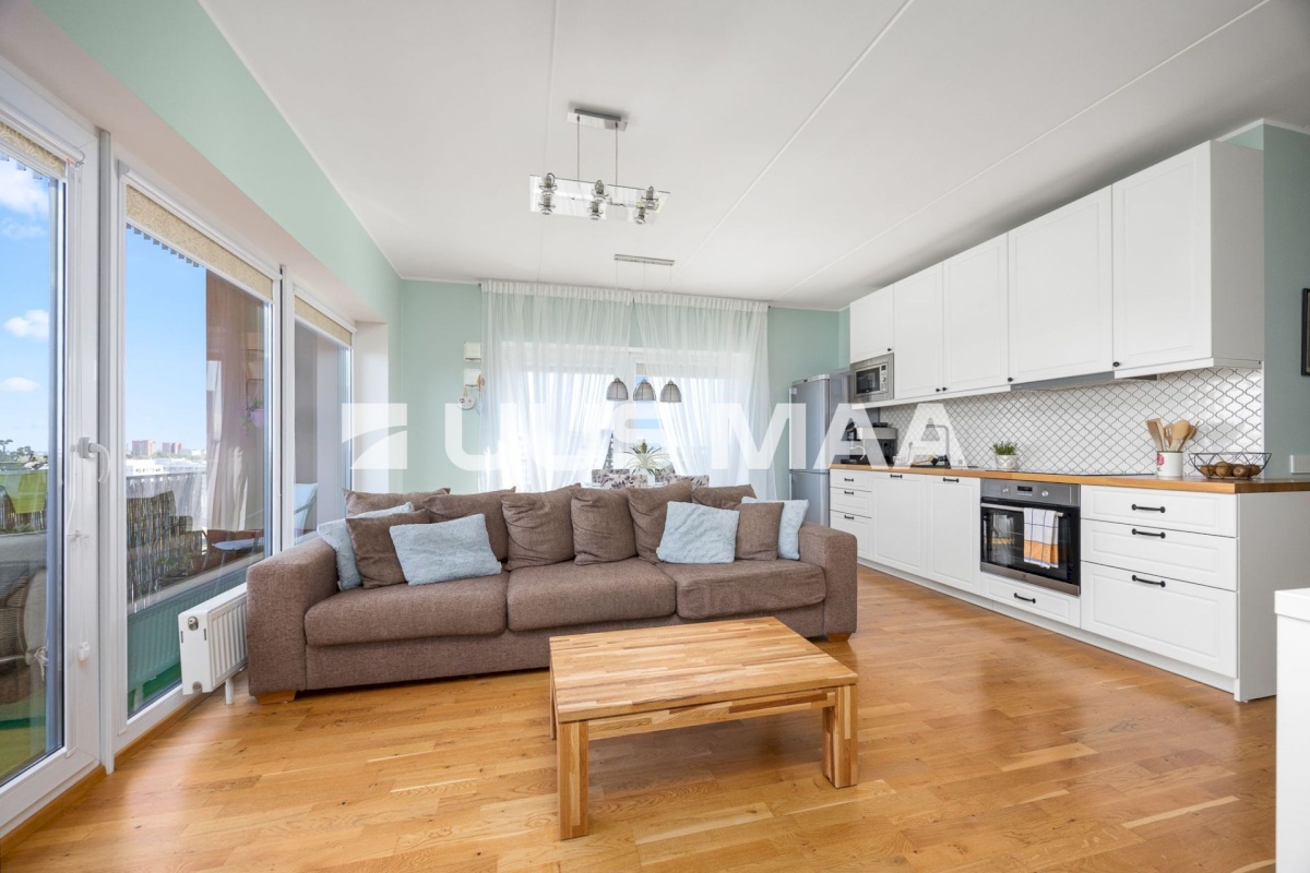 Tallinn, Mustamäe linnaosa, Kadaka, Mäepealse 10