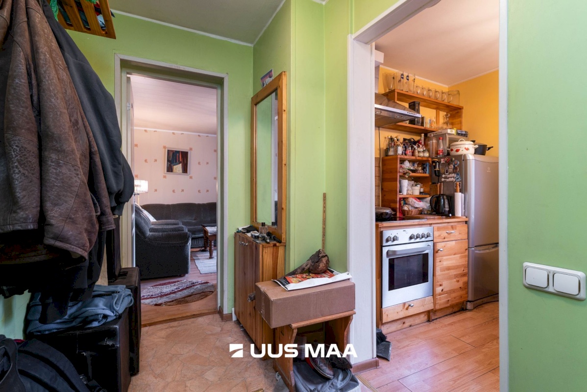 Viljandi linn, Kesklinn, C. R. Jakobsoni tn 33b