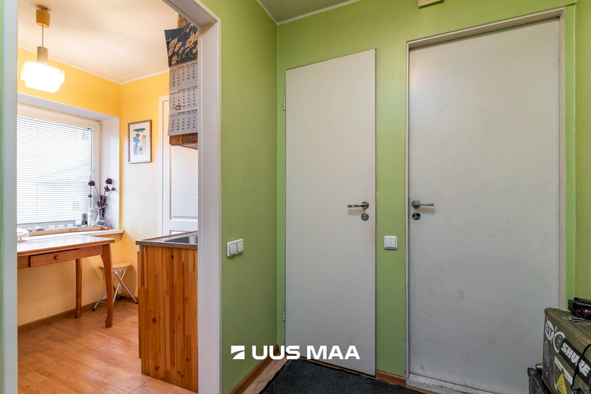 Viljandi linn, Kesklinn, C. R. Jakobsoni tn 33b