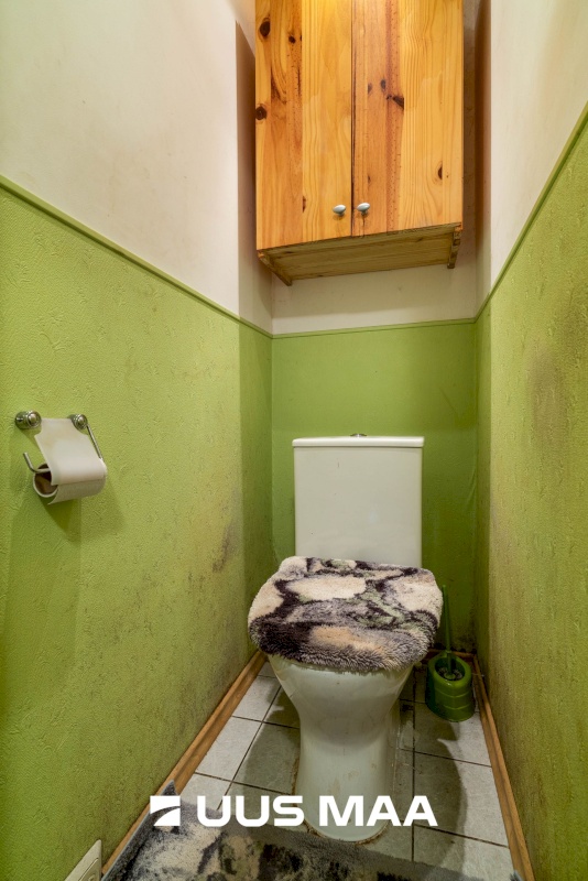 Viljandi linn, Kesklinn, C. R. Jakobsoni tn 33b