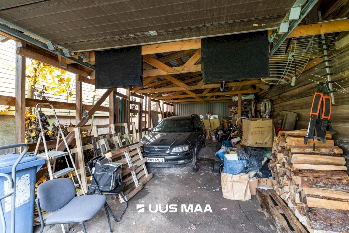 Viljandi linn, Kesklinn, C. R. Jakobsoni tn 33b