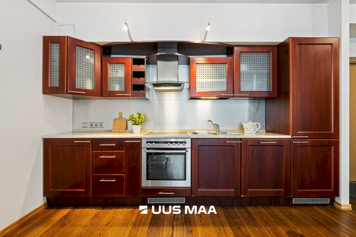 Tallinn, Kesklinna linnaosa, Tatari, Sakala 18