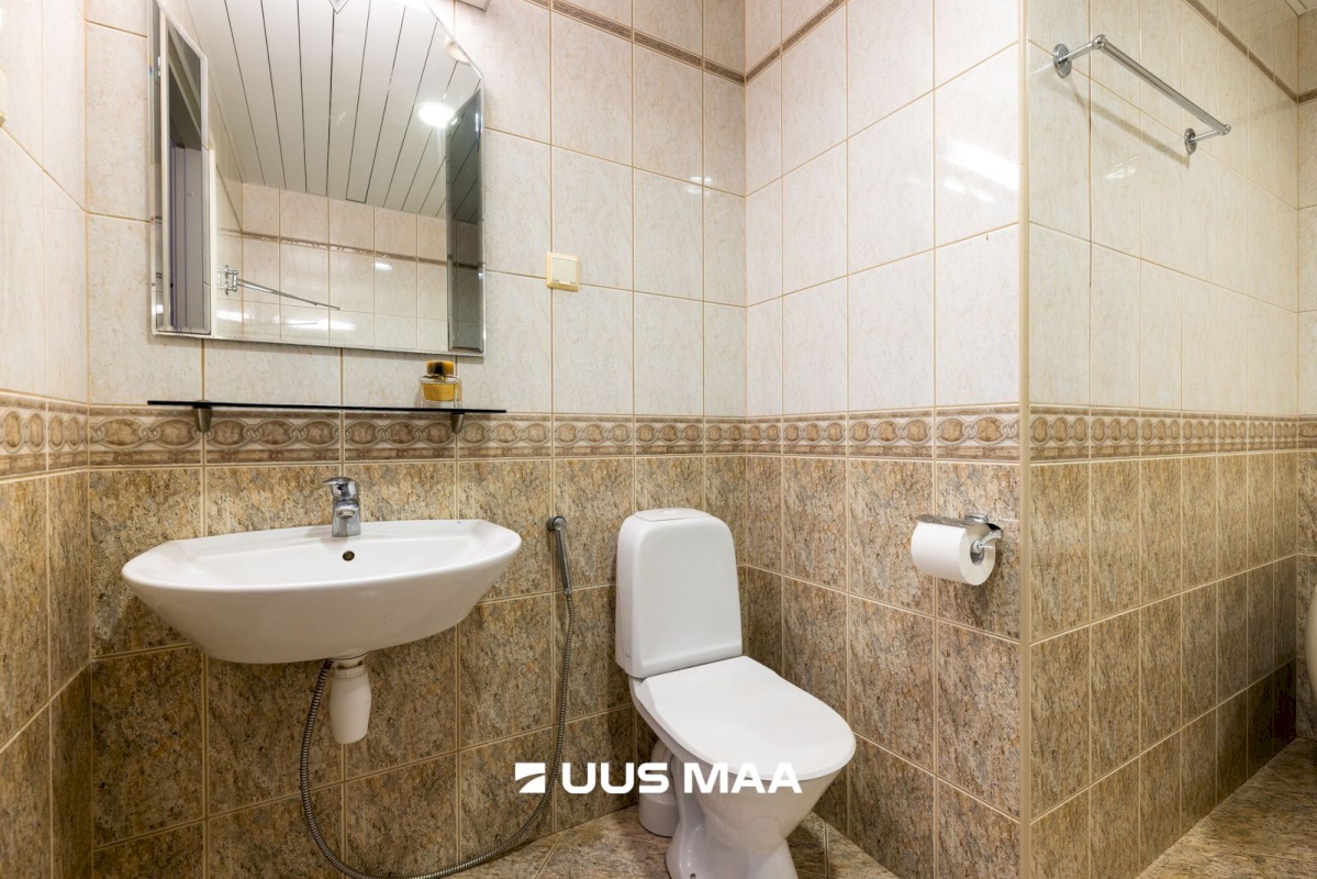 Tallinn, Kesklinna linnaosa, Tatari, Sakala 18