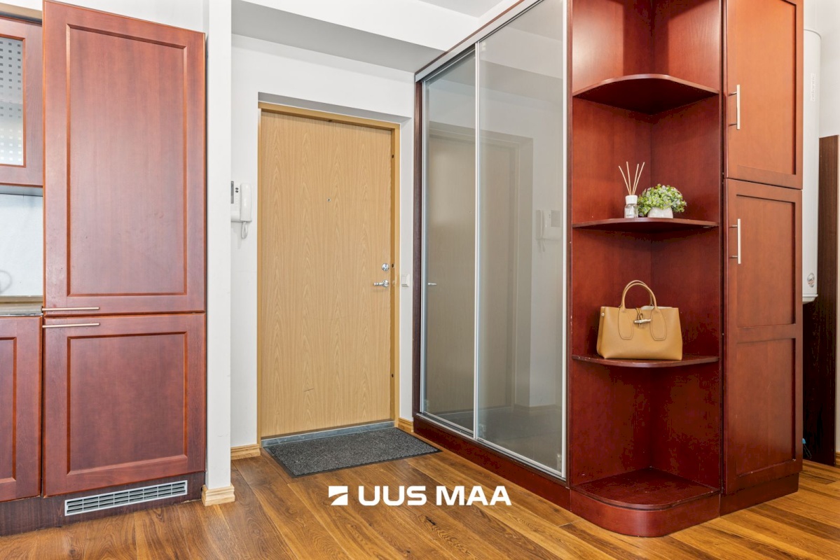 Tallinn, Kesklinna linnaosa, Tatari, Sakala 18