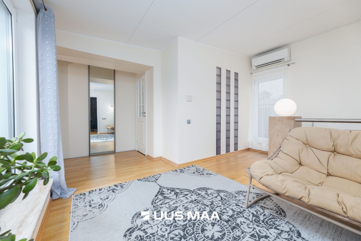 Tallinn, Nõmme linnaosa, Pärnu mnt 289/2