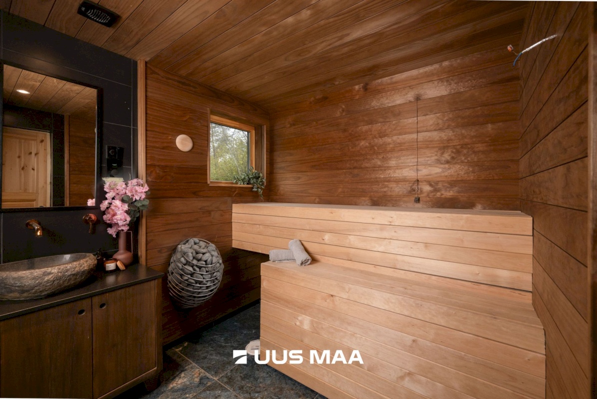 Lääne-Nigula vald, Telise küla/Tällnäs, Juurika 5