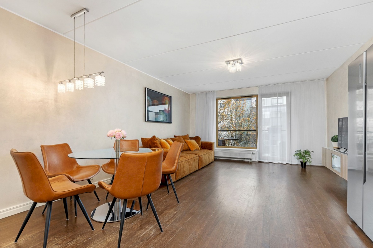 Tallinn, Kesklinna linnaosa, Pärnu mnt 129c/1