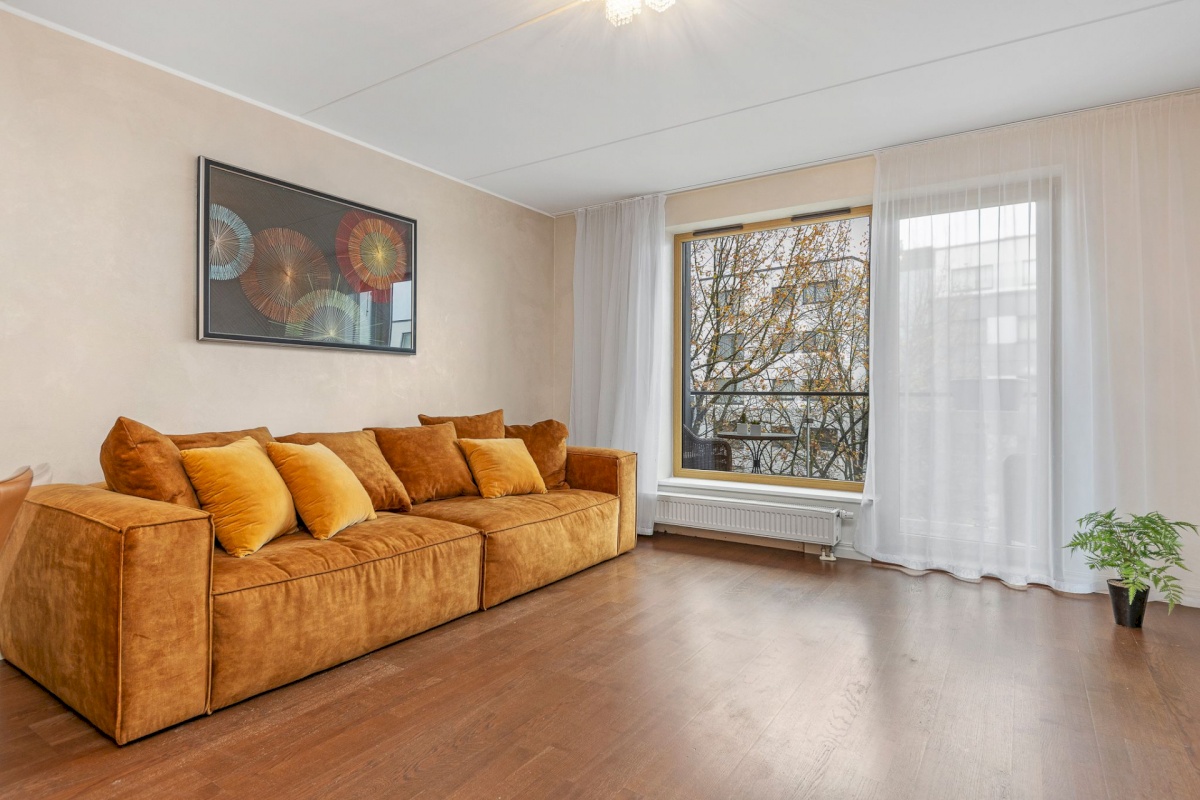 Tallinn, Kesklinna linnaosa, Pärnu mnt 129c/1