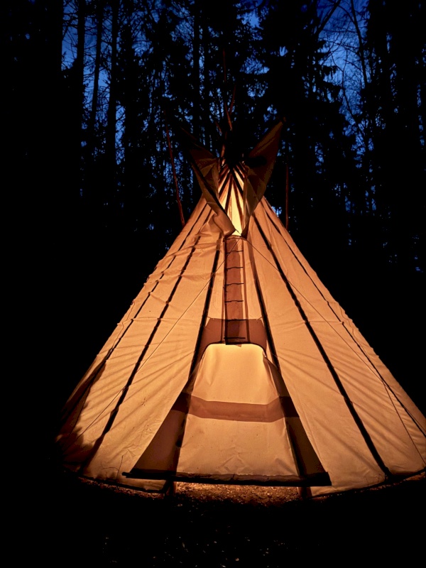 Rapla vald, Suurekivi küla, Hirvelaane