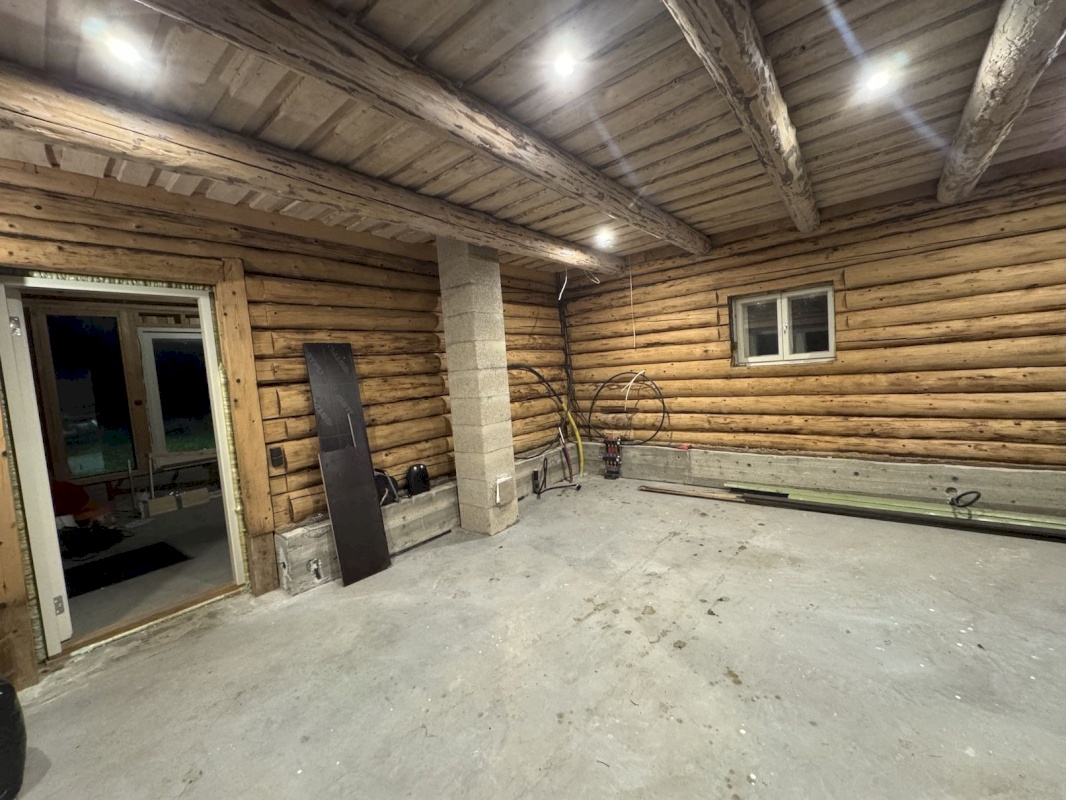 Rapla vald, Suurekivi küla, Hirvelaane