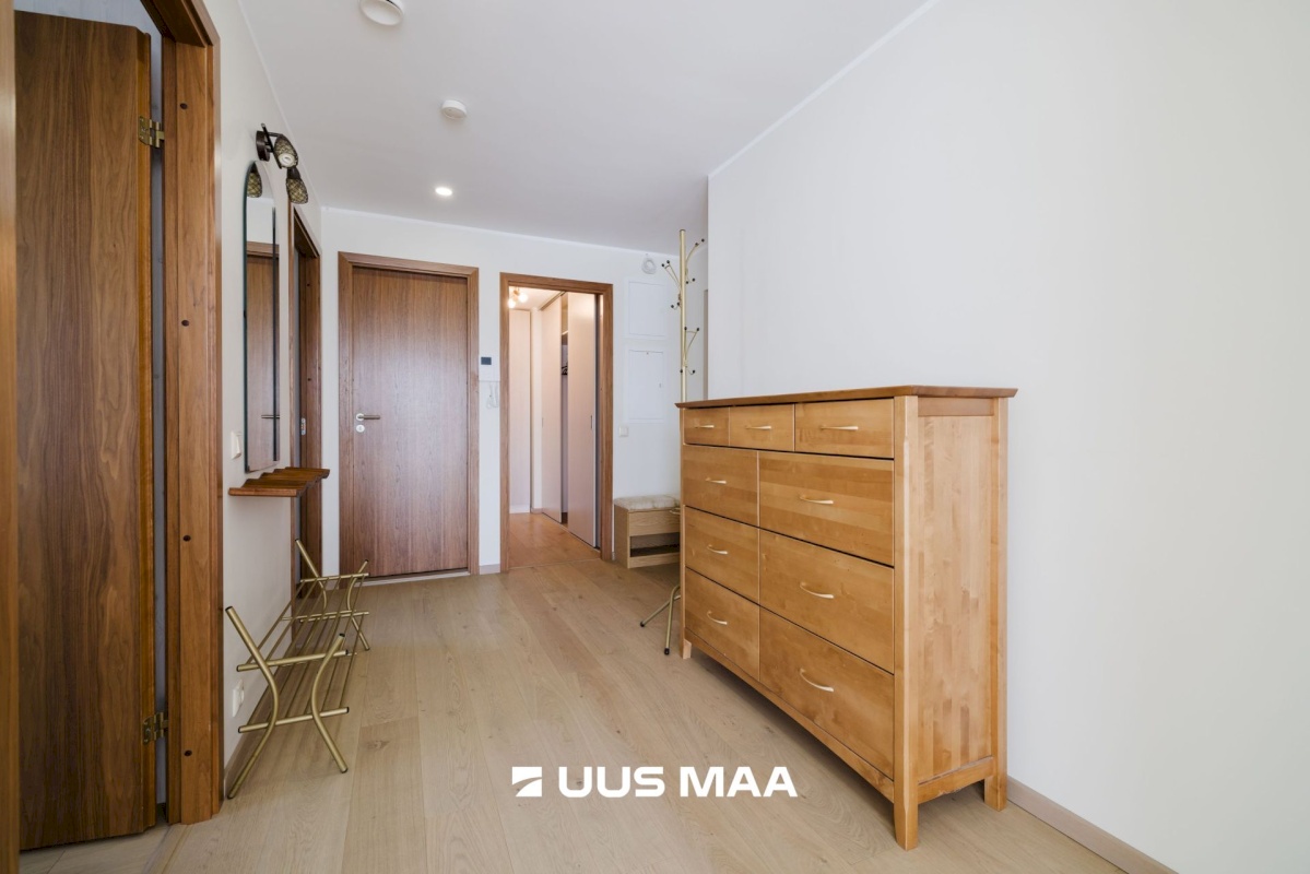 Tallinn, Põhja-Tallinna linnaosa, Kalamaja, Põhja pst 5