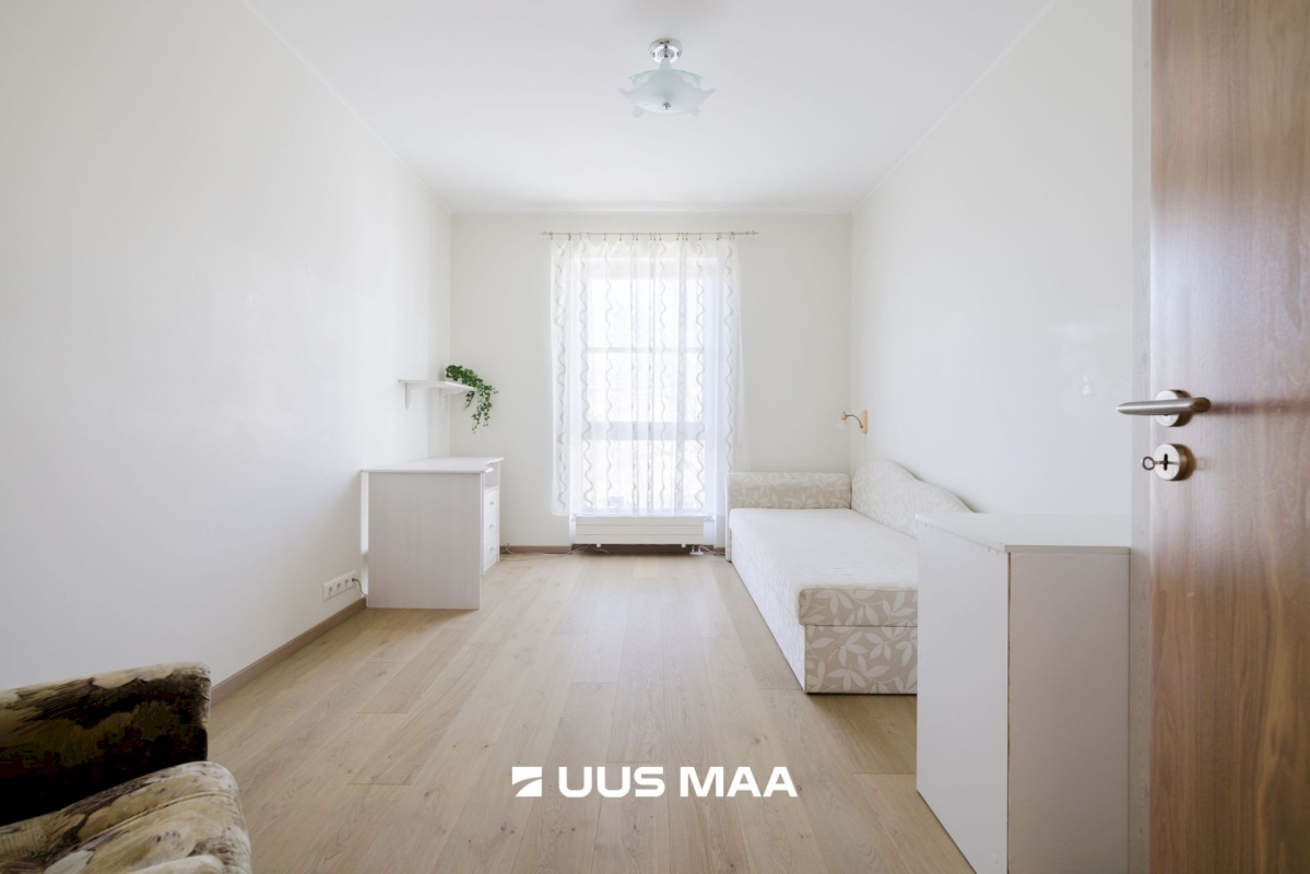 Tallinn, Põhja-Tallinna linnaosa, Kalamaja, Põhja pst 5