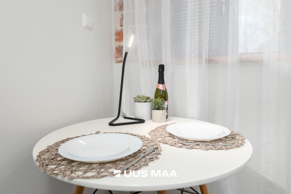 Tallinn, Põhja-Tallinna linnaosa, Kalamaja, Tööstuse 11/1