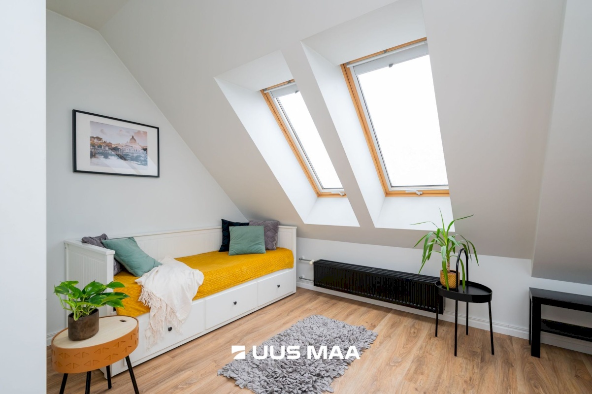 Tallinn, Kesklinna linnaosa, Kadriorg, Narva mnt 40