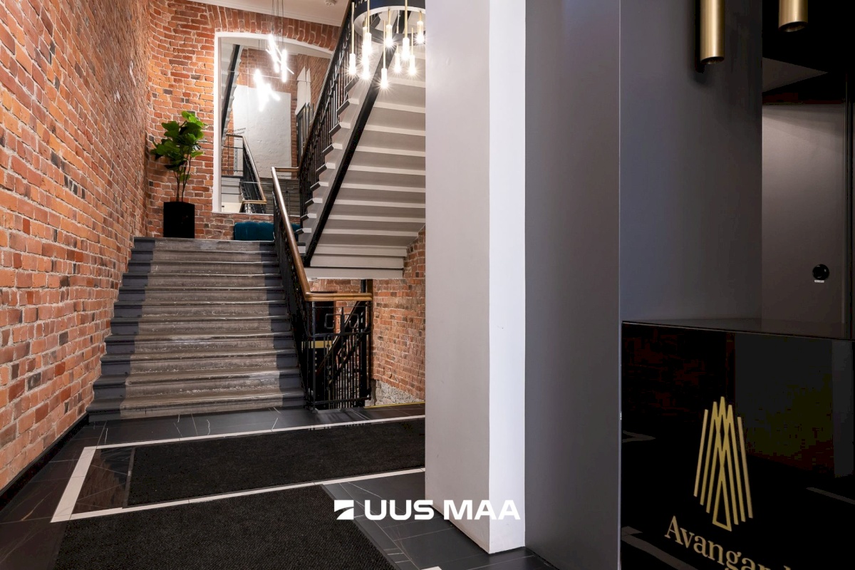 Tallinn, Kesklinna linnaosa, Kadriorg, Narva mnt 40