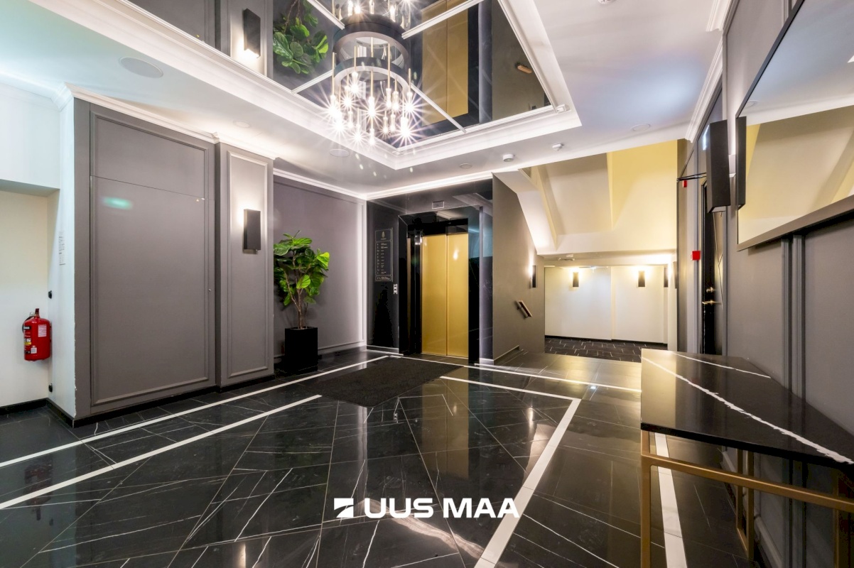 Tallinn, Kesklinna linnaosa, Kadriorg, Narva mnt 40