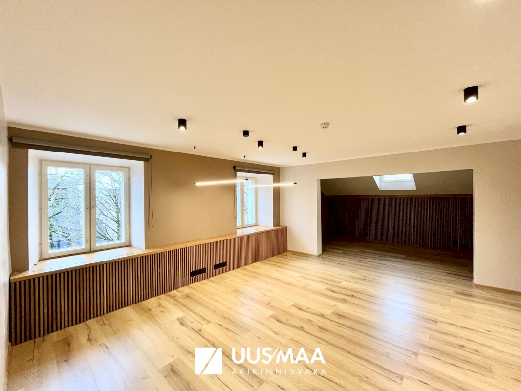 Tallinn, Kesklinna linnaosa, Tõnismägi 9