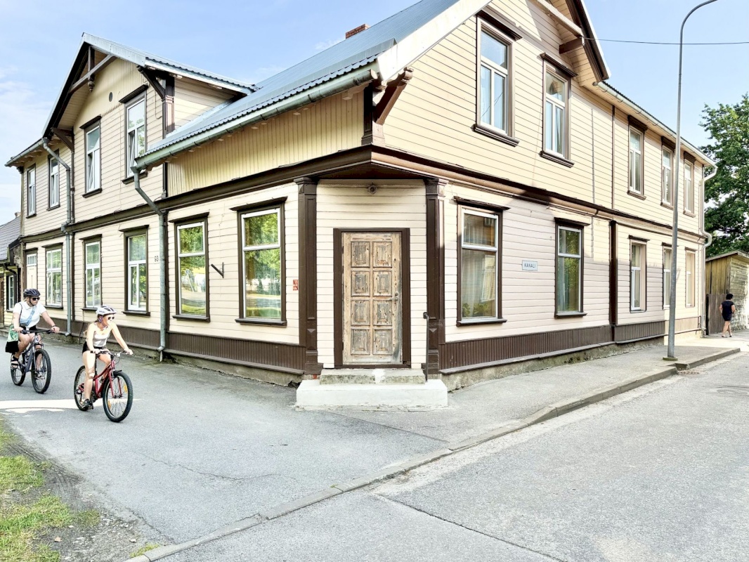 Pärnu linn, Pärnu linn, Kesklinn, Riia mnt 93