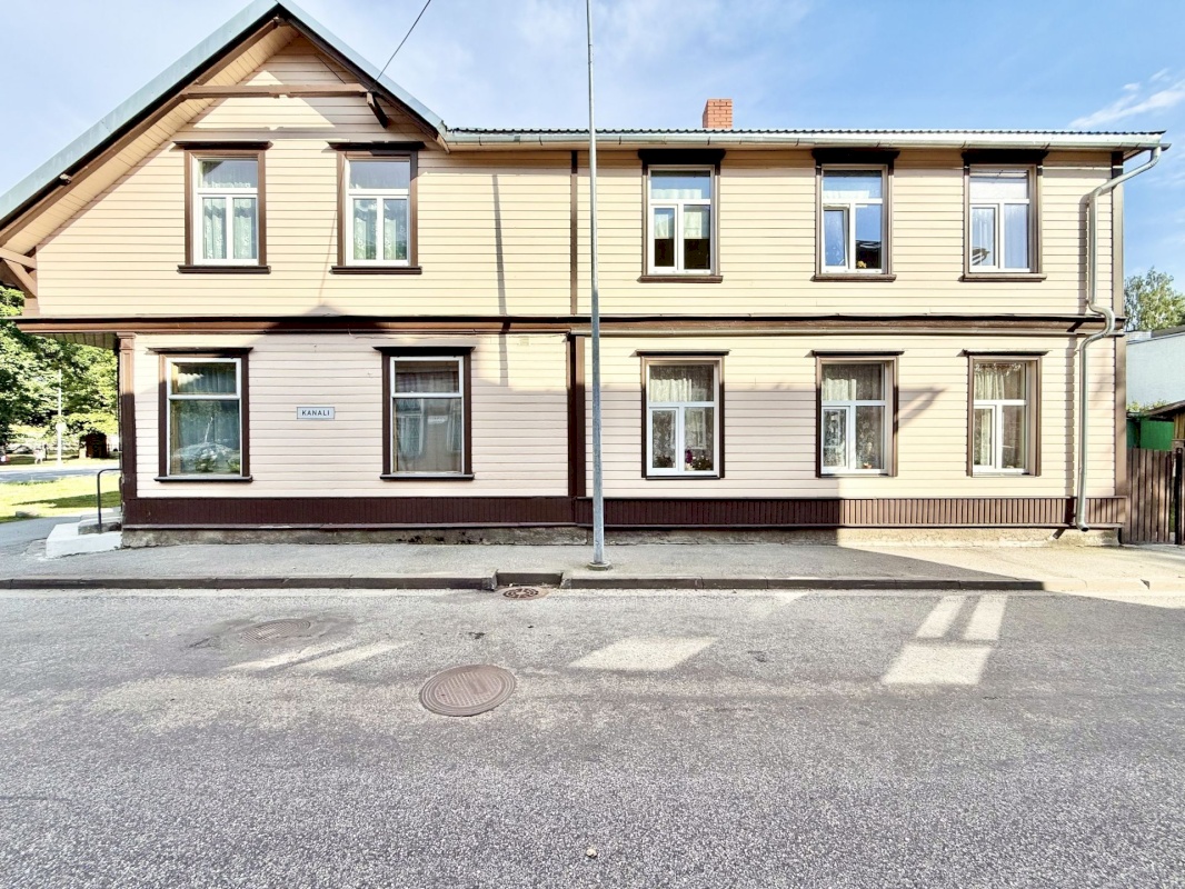 Pärnu linn, Pärnu linn, Kesklinn, Riia mnt 93