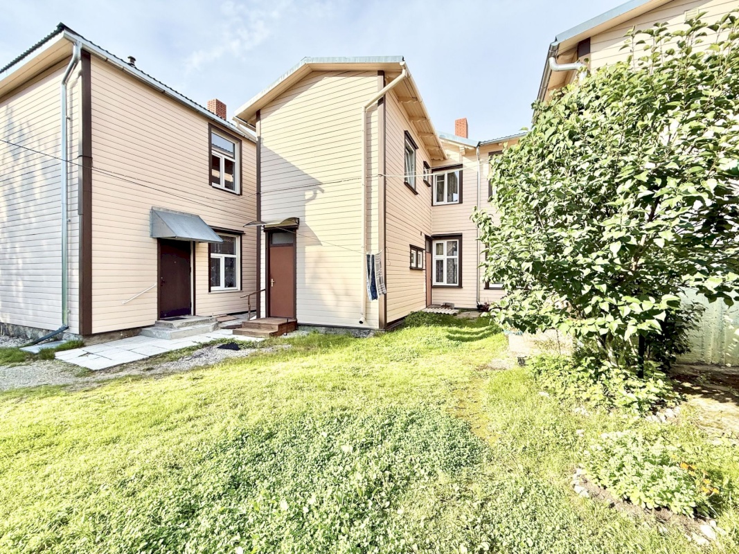 Pärnu linn, Pärnu linn, Kesklinn, Riia mnt 93