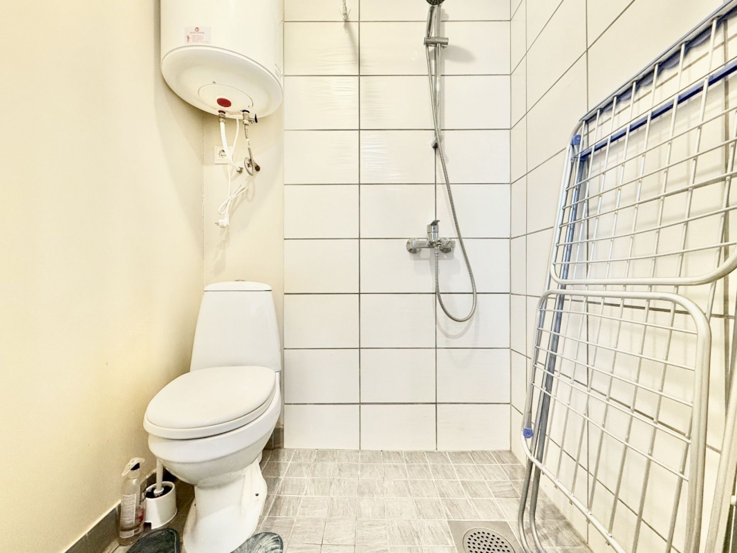 Pärnu linn, Pärnu linn, Kesklinn, Riia mnt 93