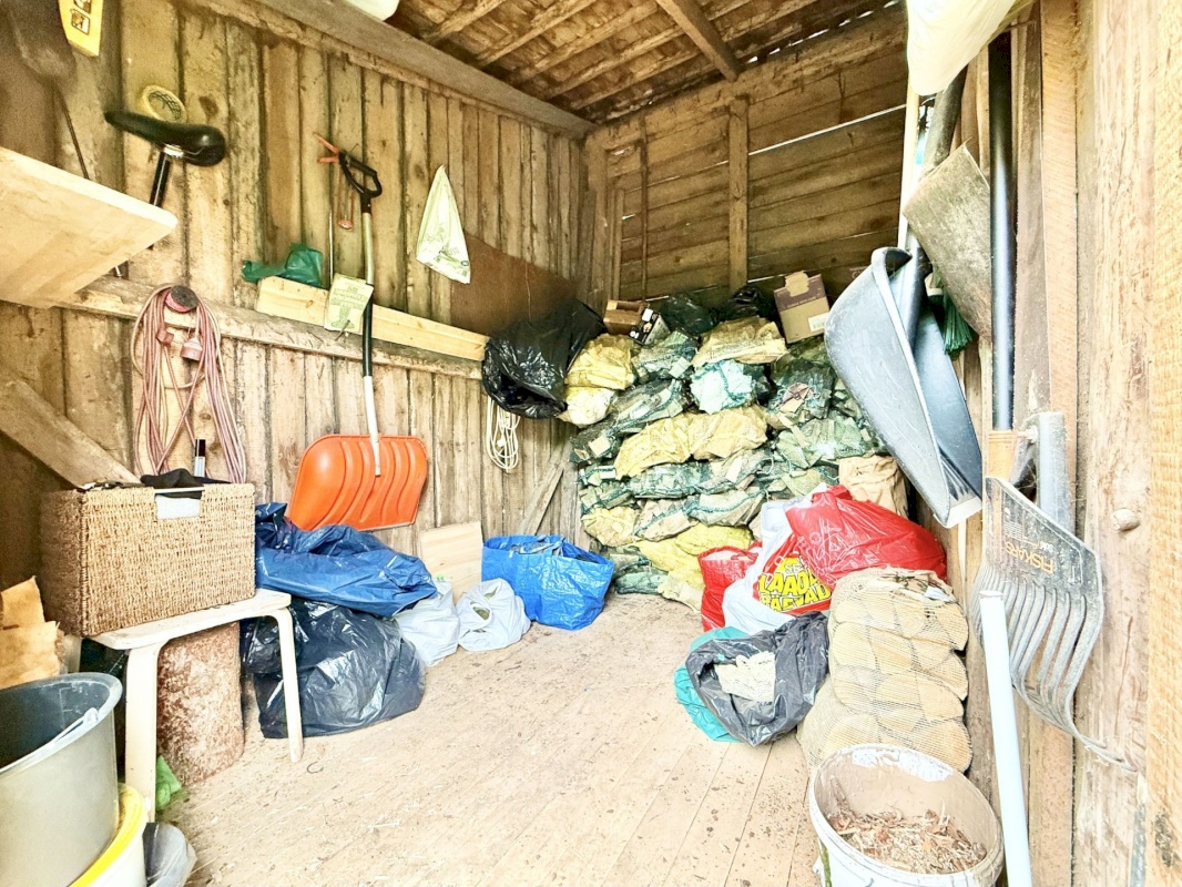 Pärnu linn, Pärnu linn, Kesklinn, Riia mnt 93