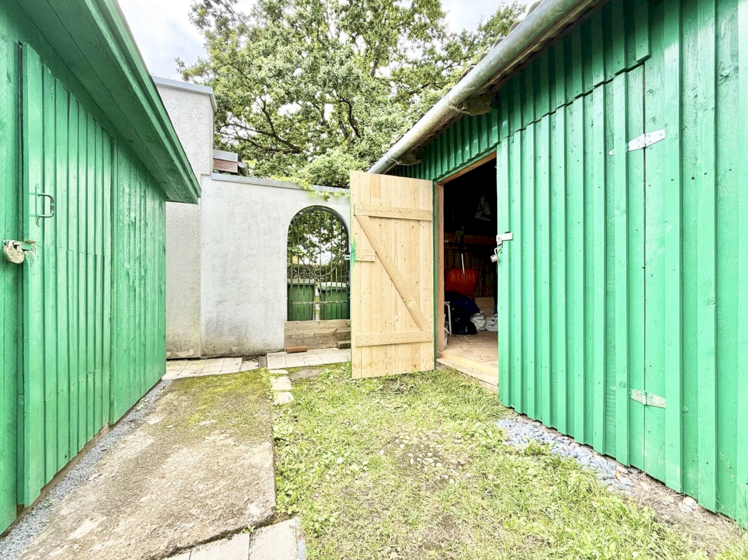 Pärnu linn, Pärnu linn, Kesklinn, Riia mnt 93