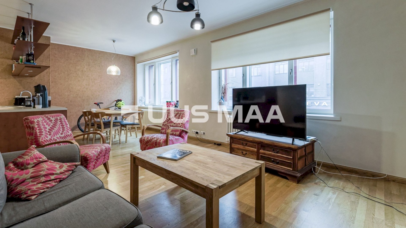 Tallinn, Kesklinna linnaosa, Südalinn, Pärnu mnt 27