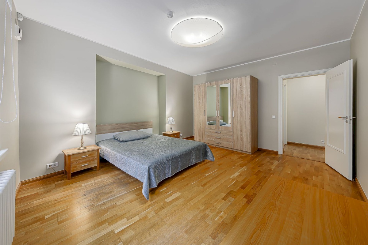 Tallinn, Kesklinna linnaosa, Südalinn, Pärnu mnt 27