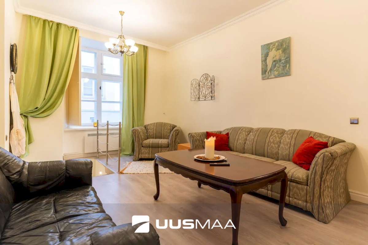 Tallinn, Kesklinna linnaosa, Vanalinna, Toom-Kooli 7