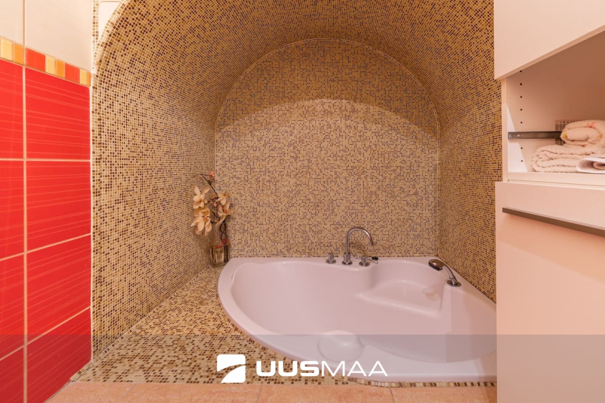 Tallinn, Kesklinna linnaosa, Vanalinna, Toom-Kooli 7