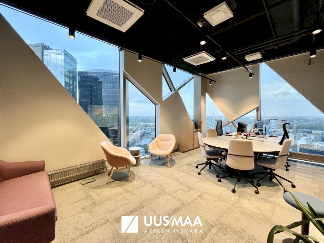 Tallinn, Kesklinna linnaosa, Maakri 30