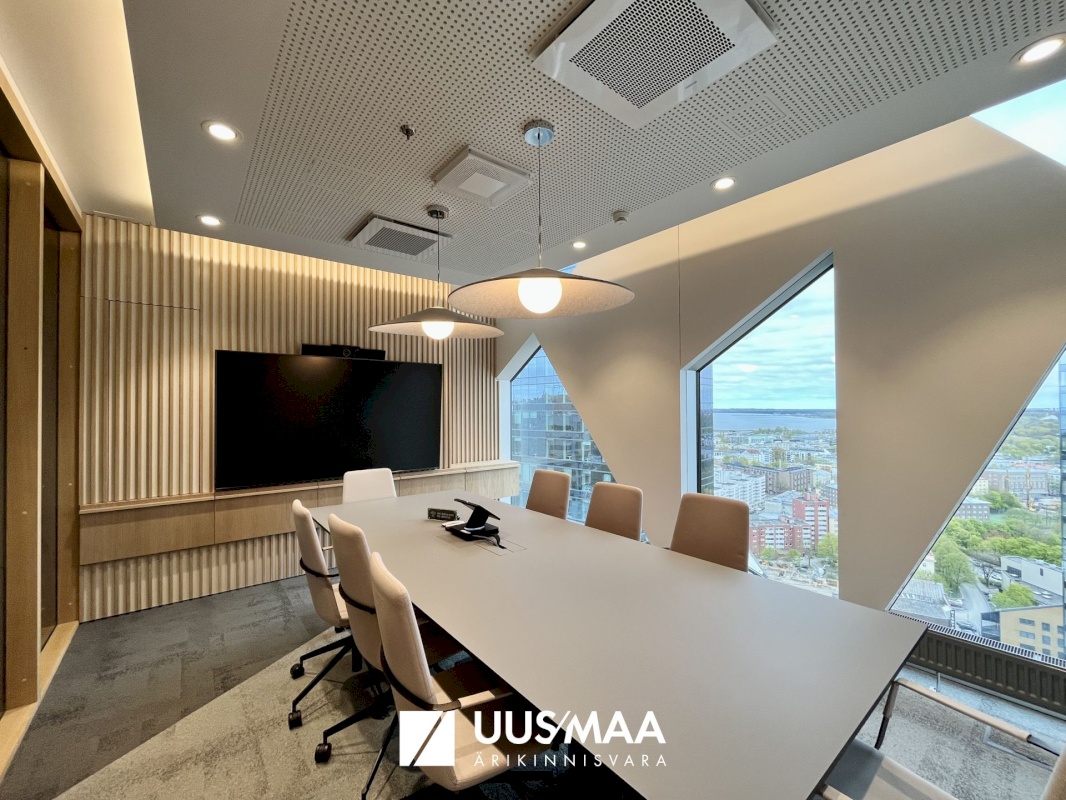 Tallinn, Kesklinna linnaosa, Maakri 30