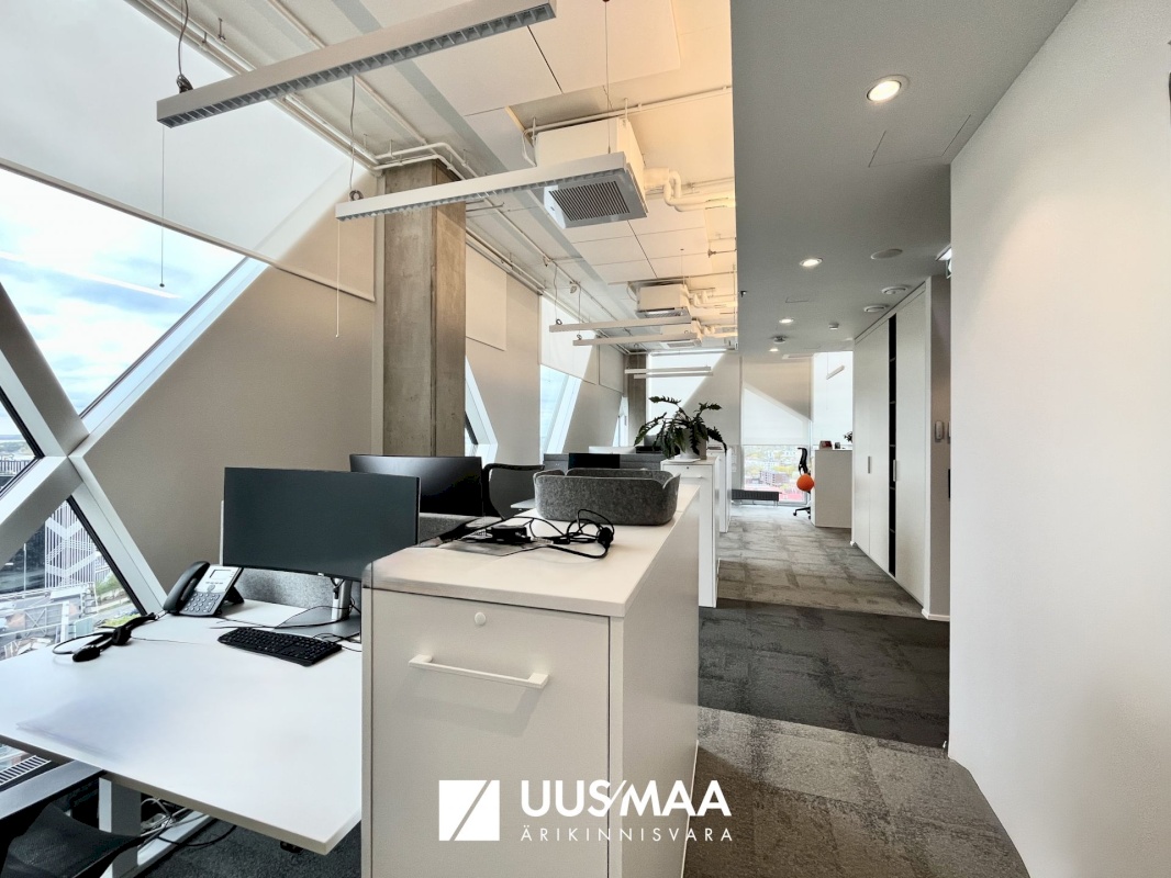 Tallinn, Kesklinna linnaosa, Maakri 30