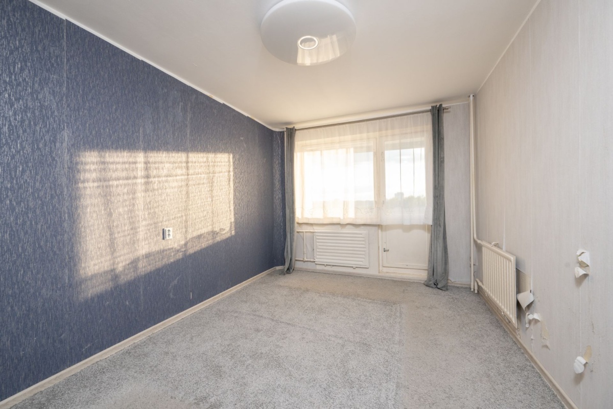 Tallinn, Haabersti linnaosa, Väike-Õismäe, Õismäe tee 142