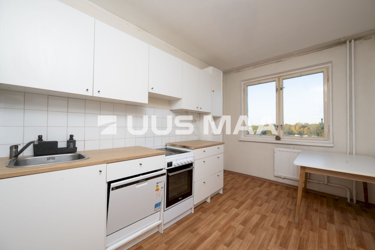 Tallinn, Haabersti linnaosa, Väike-Õismäe, Õismäe tee 142