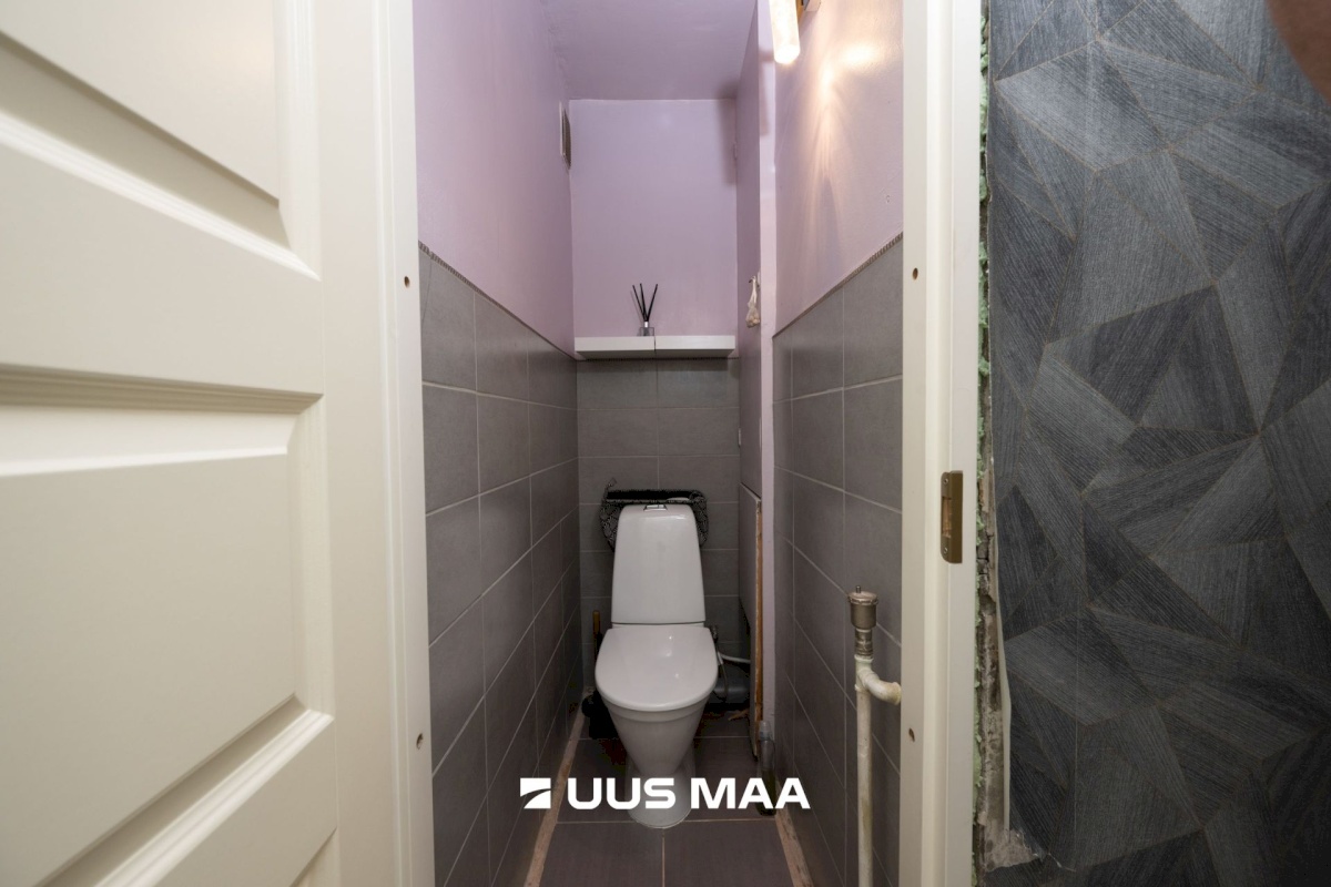 Tallinn, Haabersti linnaosa, Väike-Õismäe, Õismäe tee 142