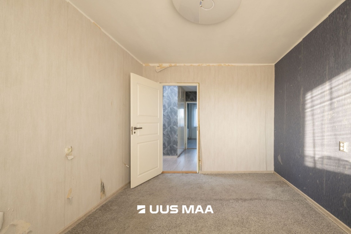 Tallinn, Haabersti linnaosa, Väike-Õismäe, Õismäe tee 142