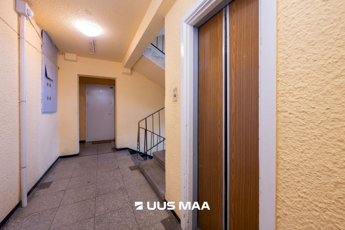 Tallinn, Haabersti linnaosa, Väike-Õismäe, Õismäe tee 142