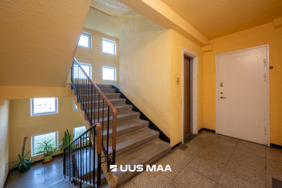 Tallinn, Haabersti linnaosa, Väike-Õismäe, Õismäe tee 142