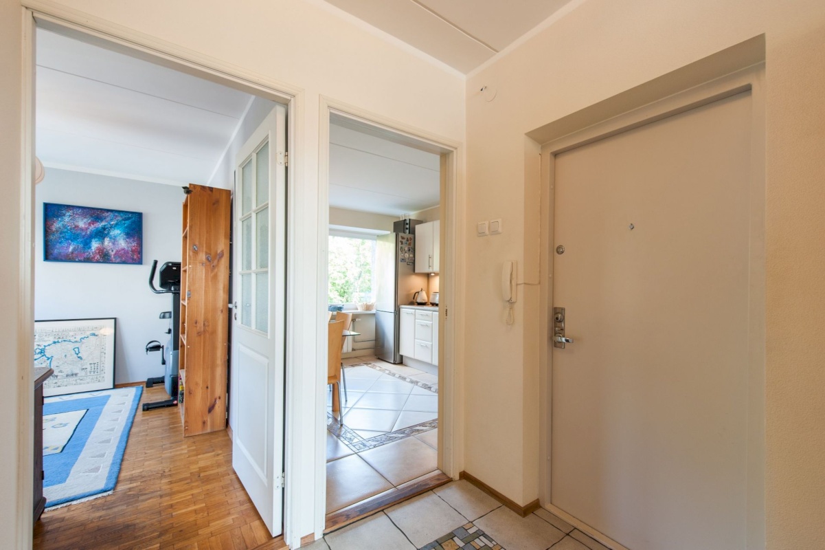 Tallinn, Kesklinna linnaosa, Torupilli, J. Kunderi tn 8