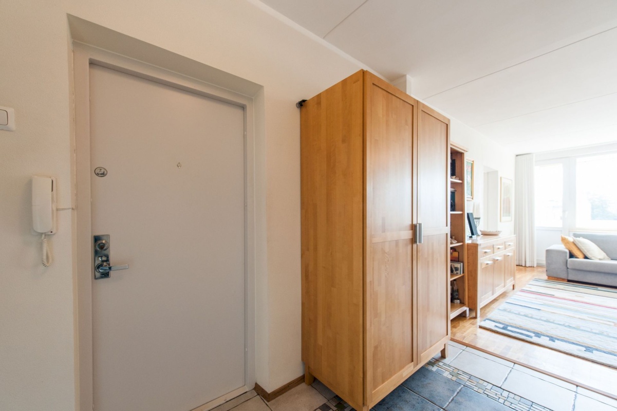 Tallinn, Kesklinna linnaosa, Torupilli, J. Kunderi tn 8