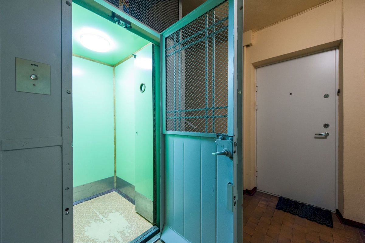 Tallinn, Kesklinna linnaosa, Torupilli, J. Kunderi tn 8