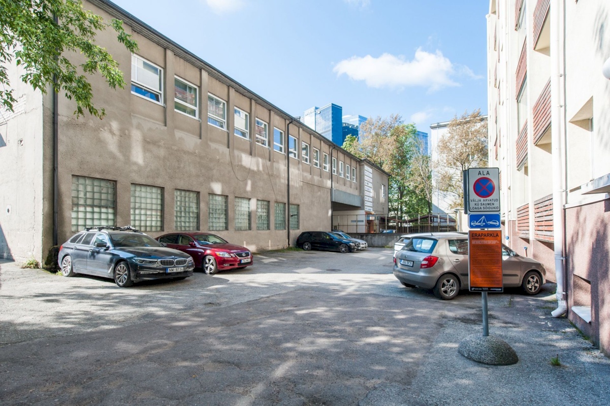 Tallinn, Kesklinna linnaosa, Torupilli, J. Kunderi tn 8